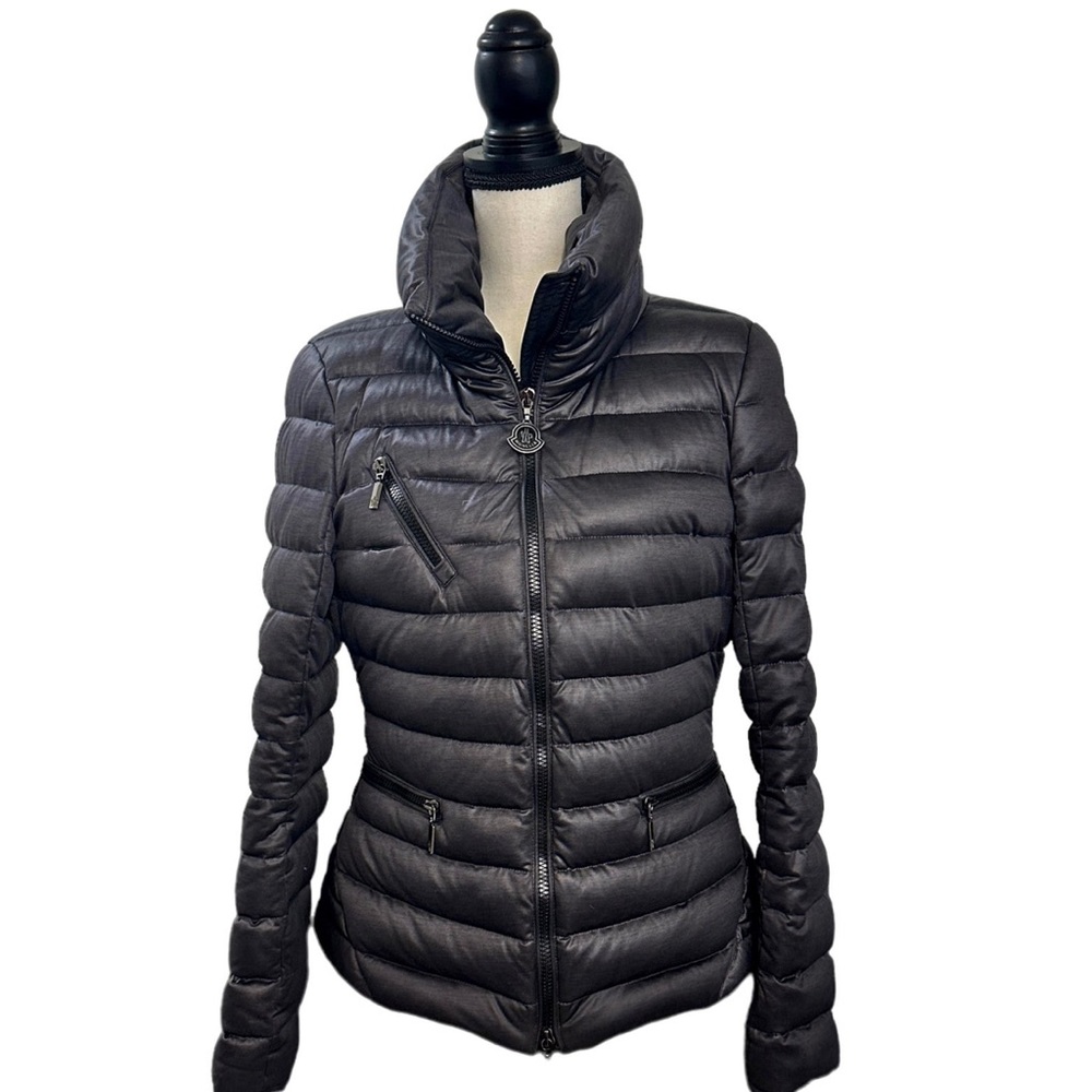 MONCLER contemporary/classic puffer jacket SIZE 4